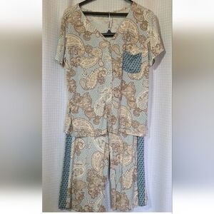 Live Well Women's Pajama Set  Paisley Size Small/Medium